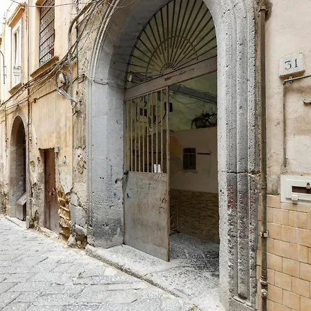 Maiorani 31 Naples